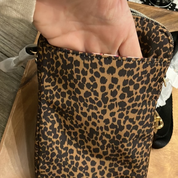 Brand New Stella & Dot Leopard Crush It Essential Crossbody - Picture 8 of 10